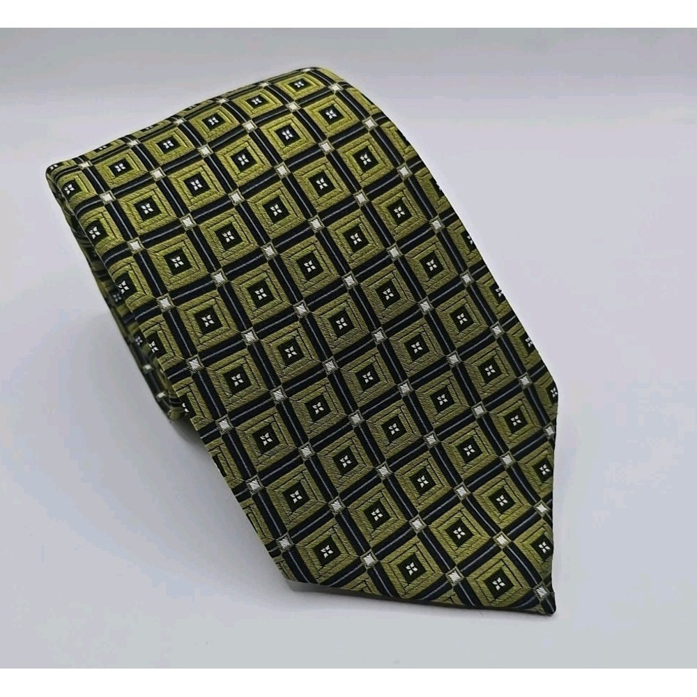 Tie Bar Mens 100% Silk Tie 3.75 X 60 In Green Geometric